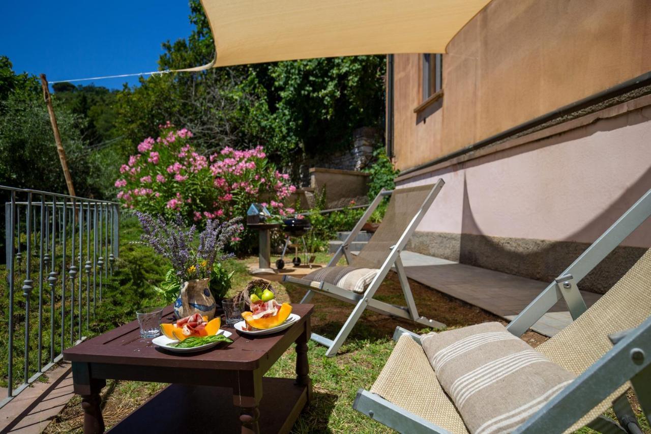 Locanda Degli Alberi Sassetta Exterior foto