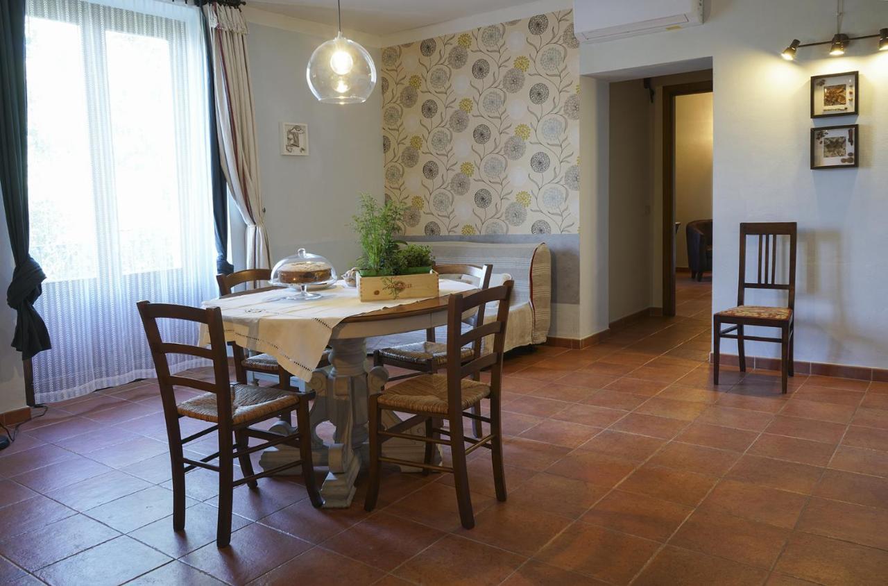 Locanda Degli Alberi Sassetta Exterior foto