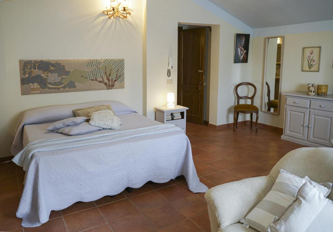 Locanda Degli Alberi Sassetta Exterior foto