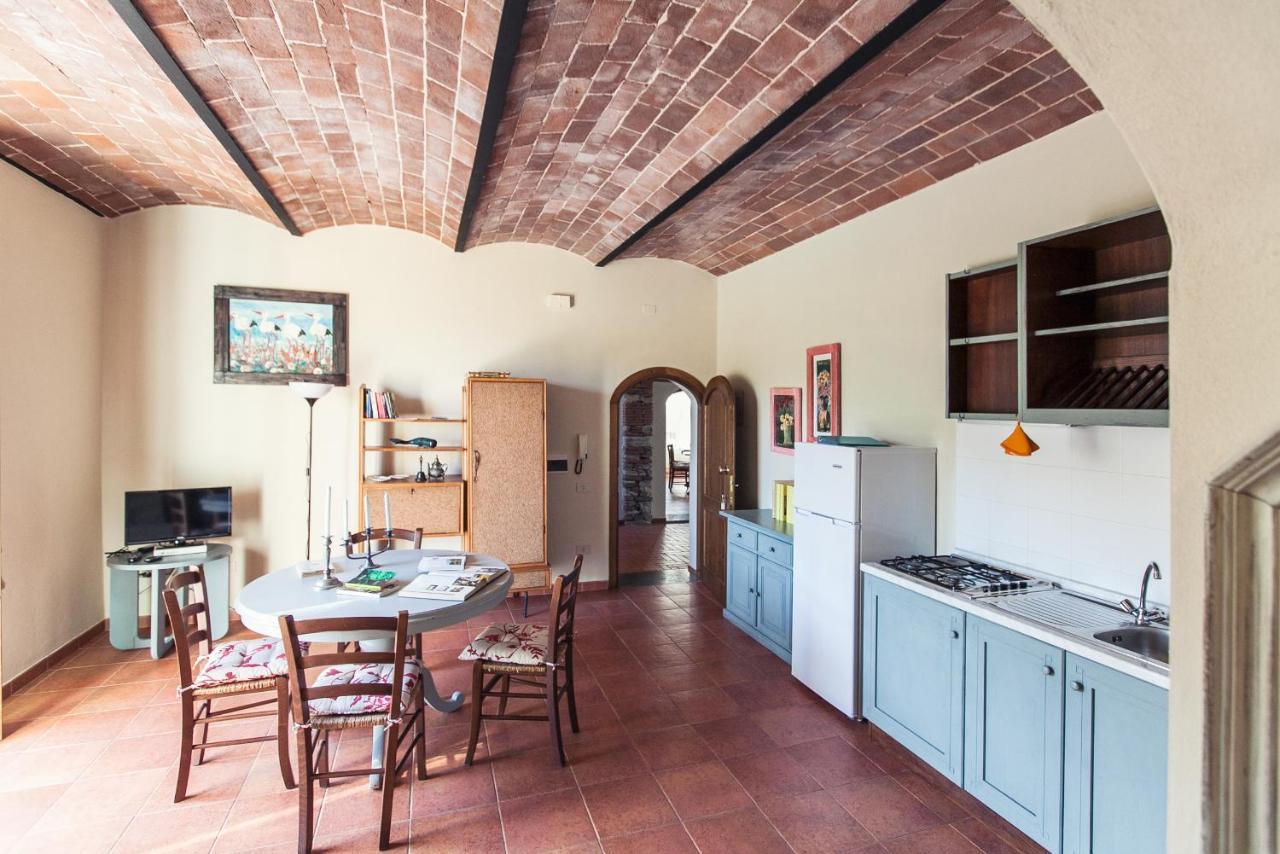 Locanda Degli Alberi Sassetta Exterior foto