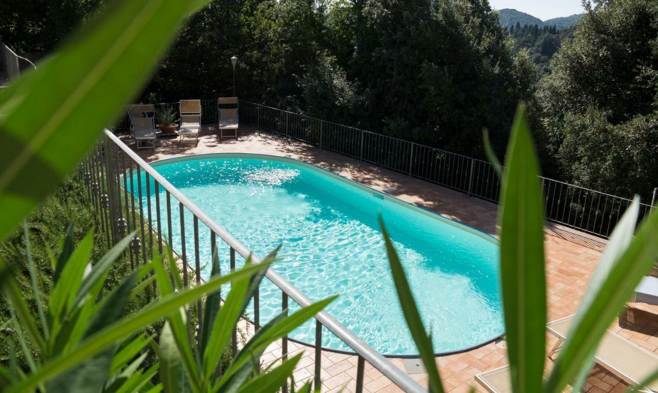 Locanda Degli Alberi Sassetta Exterior foto